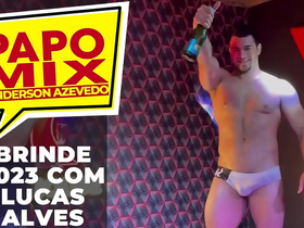 Brinde especial: stripper lucas alves celebra a chegada de 2023 na hot house em são paulo